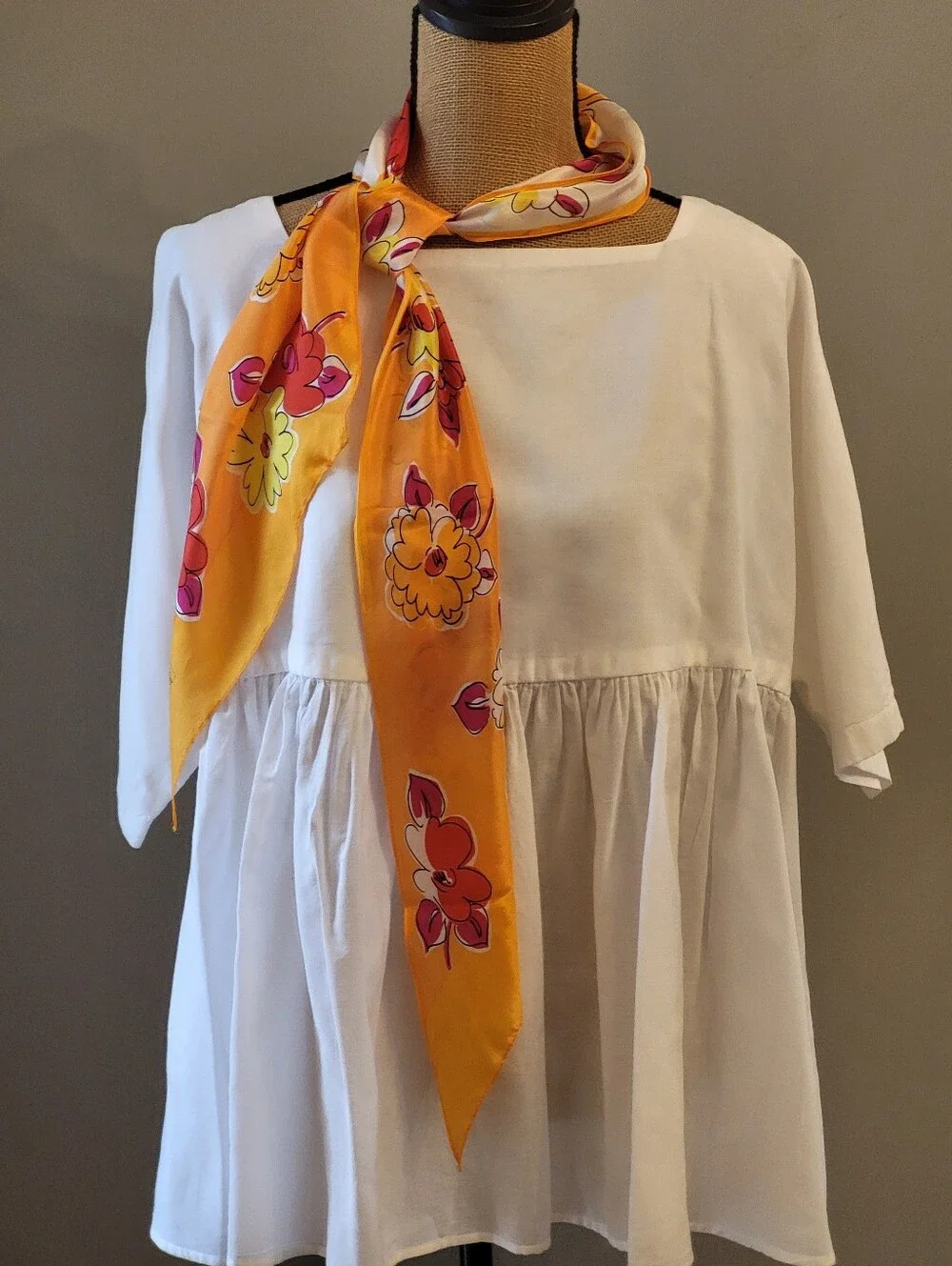 Oscar De La Renta For Accessory Street Rectangular Silk Scarf Orange/Pink